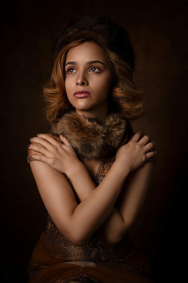 Comment organiser une exposition sur l'évolution du portrait photographique de 1850 à nos jours ?